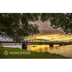 Cảm nhận vẻ đẹp sông Hương ở trong lòng thành phố Huế hay nhất