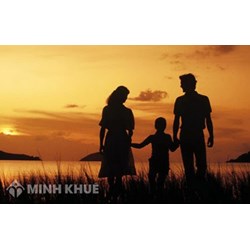 Đoạn văn trình bày cảm nghĩ về câu ca dao Công cha như núi ngất trời nghĩa mẹ như nước ở ngoài biển đông