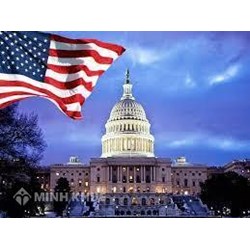 Dân cư Hoa Kì sống tập trung chủ yếu ở đâu?