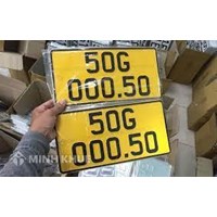 Thủ tục đăng ký đổi biển vàng khi xe ô tô đang thế chấp ngân hàng?