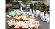 Tội sản xuất, buôn bán hàng giả là lương thực, thực phẩm, phụ gia thực phẩm