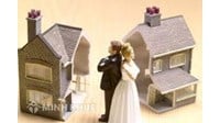 Ly hôn mà sổ đỏ đứng tên bố mẹ chồng thì chia nhà đất thế nào?