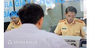 Nhờ người khác đi nộp phạt vi phạm giao thông được không?