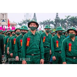 Đóng tiền để không đi nghĩa vụ quân sự có hợp pháp không?