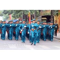 Trách nhiệm của sinh viên trong xây dựng lực lượng dân quân tự vệ là gì?