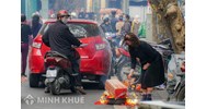 Thắp hương, đốt vàng mã không đúng quy định bị xử phạt như thế nào?