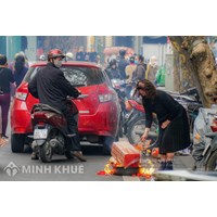 Thắp hương, đốt vàng mã không đúng quy định bị xử phạt như thế nào?