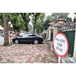 Dừng đỗ xe ô tô ở gần ngã ba, ngã tư bị xử phạt khi nào?
