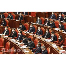 Mẫu Tờ khai đề nghị tặng Huy hiệu Đảng mới nhất