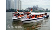 Nêu những việc nên làm và không nên làm khi tham gia giao thông đường thủy