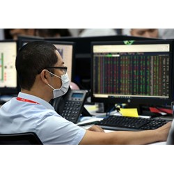 Ngân hàng giảm lãi suất thì chứng khoán có bị đi xuống không?