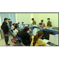 Bị khủng bố vì trễ nợ thì phải làm thế nào?