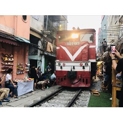 Đường sắt giao cắt đường bộ thì phương tiện nào được quyền ưu tiên?