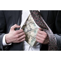 Lập hồ sơ vay vốn tham ô 10 tỷ Trưởng phòng giao dịch Quỹ phát triển phụ nữ bị phạt tù bao nhiêu năm?