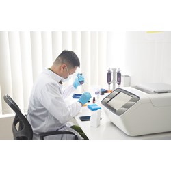 Tiêu chuẩn bổ nhiệm giám định viên tư pháp trong hoạt động KHCN mới
