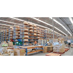 Sử dụng căn hộ chung cư làm kho chứa hàng hóa thì bị xử phạt như thế nào?