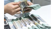 Ngân hàng phải kiểm soát chặt tín dụng khi sốt đất, chứng khoán bùng nổ