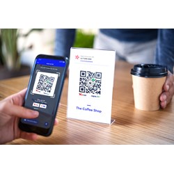 Cá nhân chuyển khoản từ 500 triệu đồng trở lên phải cung cấp thông tin cá nhân có đúng không?