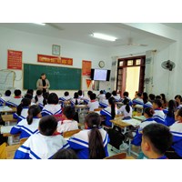 Giải Toán lớp 4 trang 122 Luyện tập so sánh hai phân số khác mẫu số