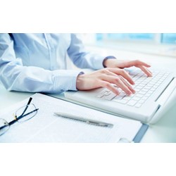 Công ty cổ phẩn có thể bổ nhiệm thêm chức vụ thư ký công ty hay không?