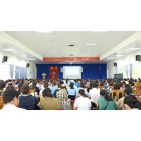 Việc tổ chức và hoạt động công đoàn cần đảm bảo các nguyên tắc như thế nào?