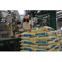 Lệ phí cấp cấp Giấy chứng nhận đủ điều kiện sản xuất thức ăn chăn nuôi thương mại là bao nhiêu?