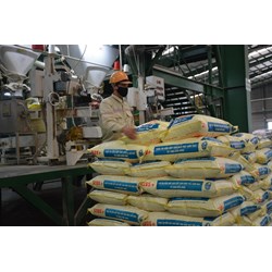 Lệ phí cấp cấp Giấy chứng nhận đủ điều kiện sản xuất thức ăn chăn nuôi thương mại là bao nhiêu?