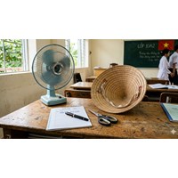 Thuyết minh một trong các đồ dùng sau: cái quạt, cái bút, cái kéo, chiếc nón