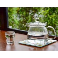 Tại sao nên uống đủ nước ấm buổi sáng?