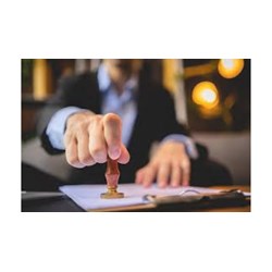 Quyền và nghĩa vụ của công chứng viên theo quy định mới