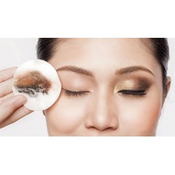 Bông tẩy trang là gì? Lợi ích của việc sử dụng bông tẩy trang?