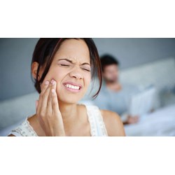 Mỏi hàm, đau tai có phải là rối loạn thái dương hàm?
