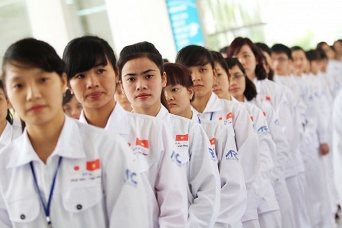 Người lao động đi làm việc ở nước ngoài