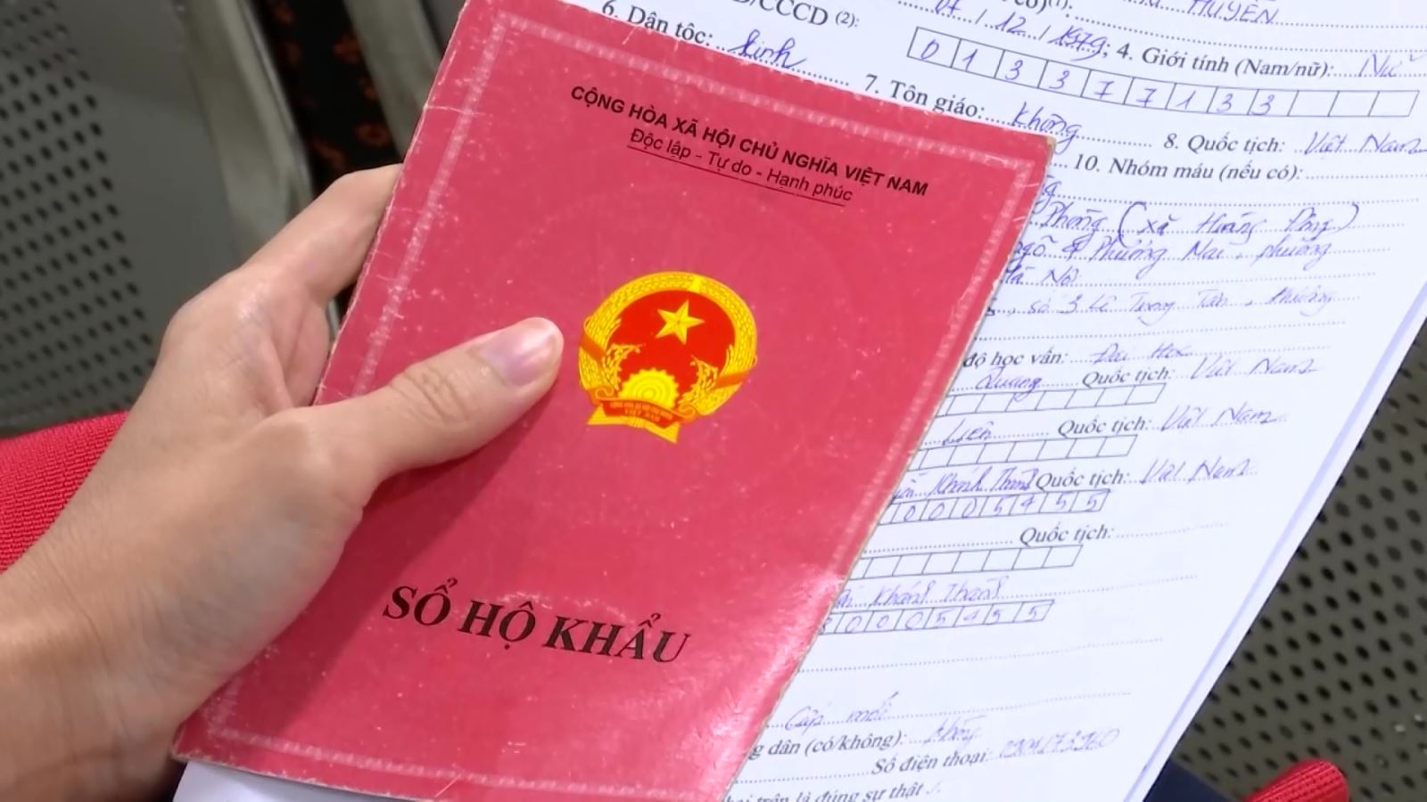 Chuyển hộ khẩu